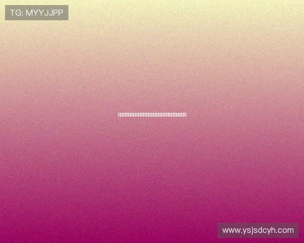 迪丽热巴全黑造型惊艳亮相展现冷艳气质引领时尚潮流新风向